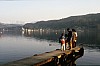 006 - Velden il gruppo sul pontile del lago