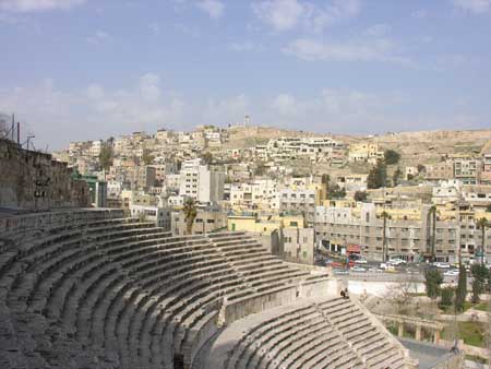 10 - Teatro romano