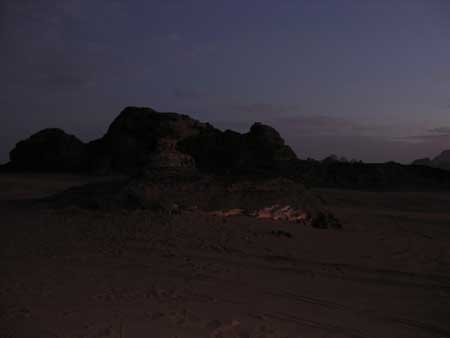 31 - Deserto di Wadi Rum - In vista dell'accampamento