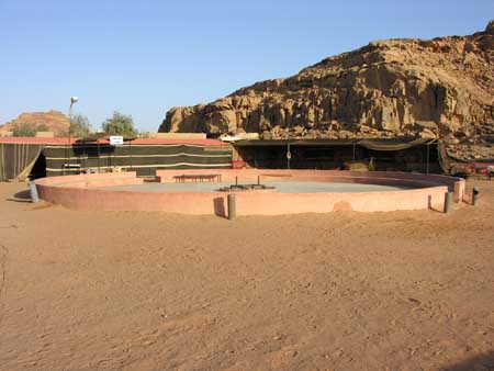 41 - Deserto di Wadi Rum - L'accampamento di tende